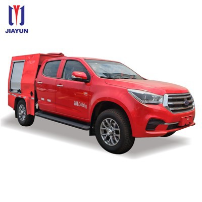 Isuzu pick-up bosbrandweerwagen